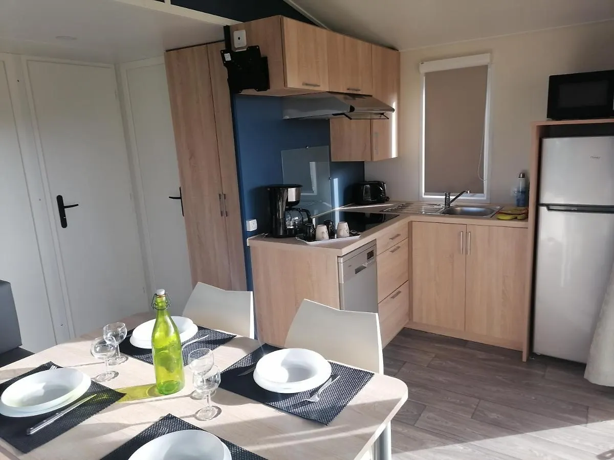 Le Domaine De La Hechaie Marzan Holiday park